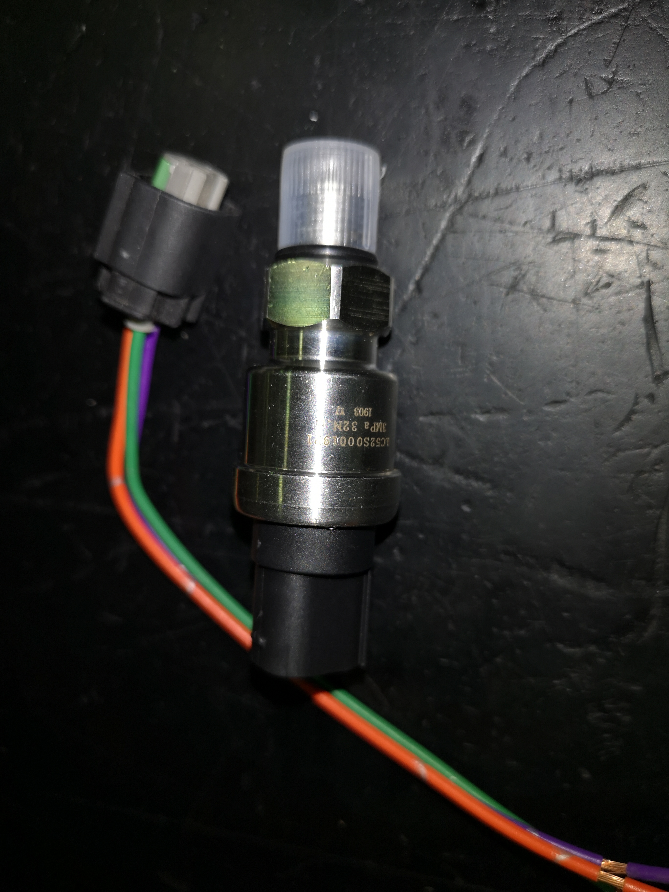 LC52S00011P1
